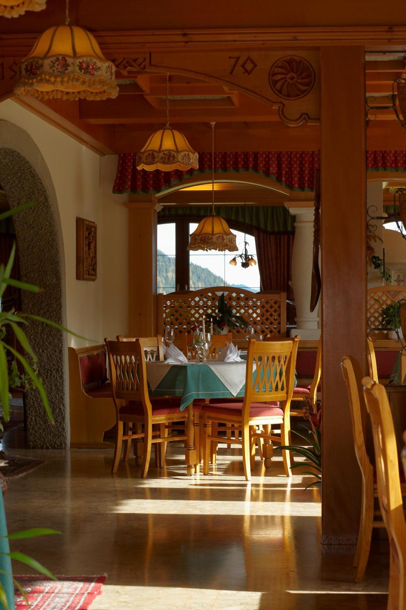 Hotel Ennstalerhof 람자우 암 다흐스타인 외부 사진